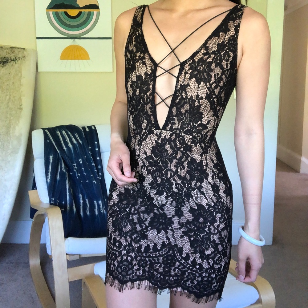 NWOT Tobi Lace Bodycon Dress